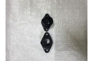 Бензопила Китай 2500 (під одну руку) Патрубок, коліно карбюратора 2